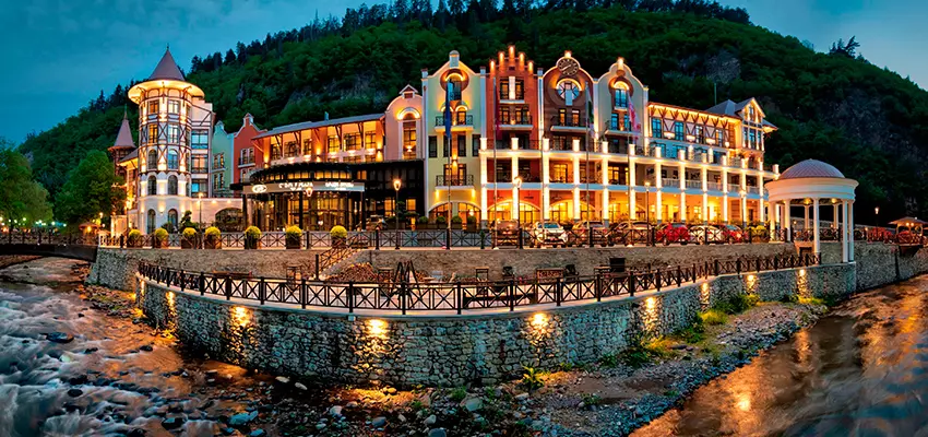 Crowne Plaza ბორჯომი