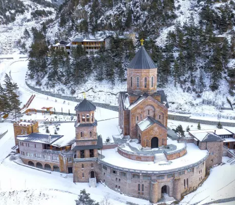 Дарьяльский монастырь
