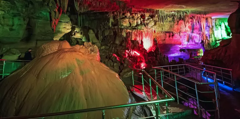 პრომეთეს მღვიმე