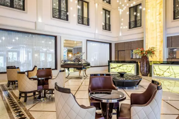 სასტუმრო ამბასადორი (Ambassadori Tbilisi Hotel)